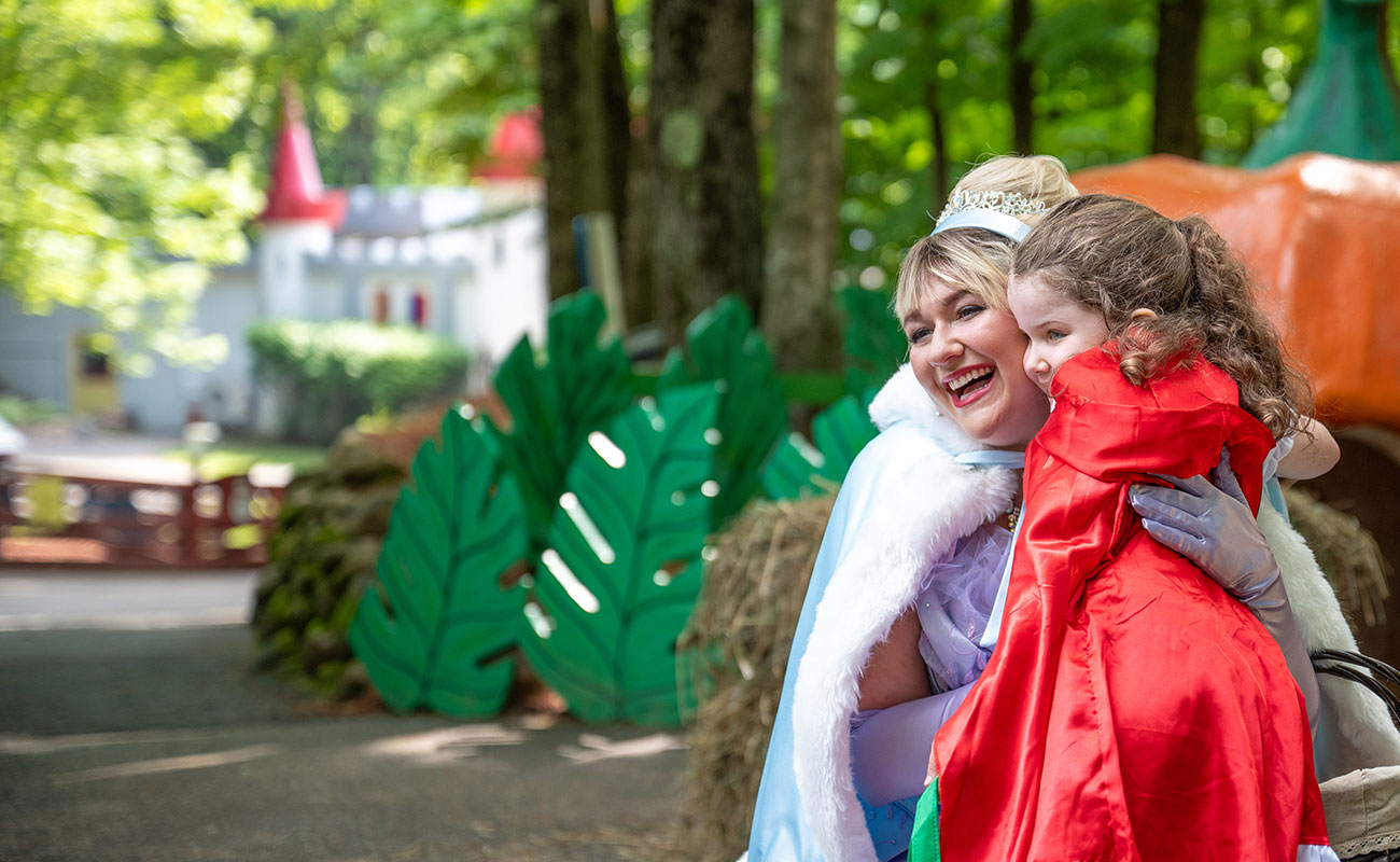 princess greeting child